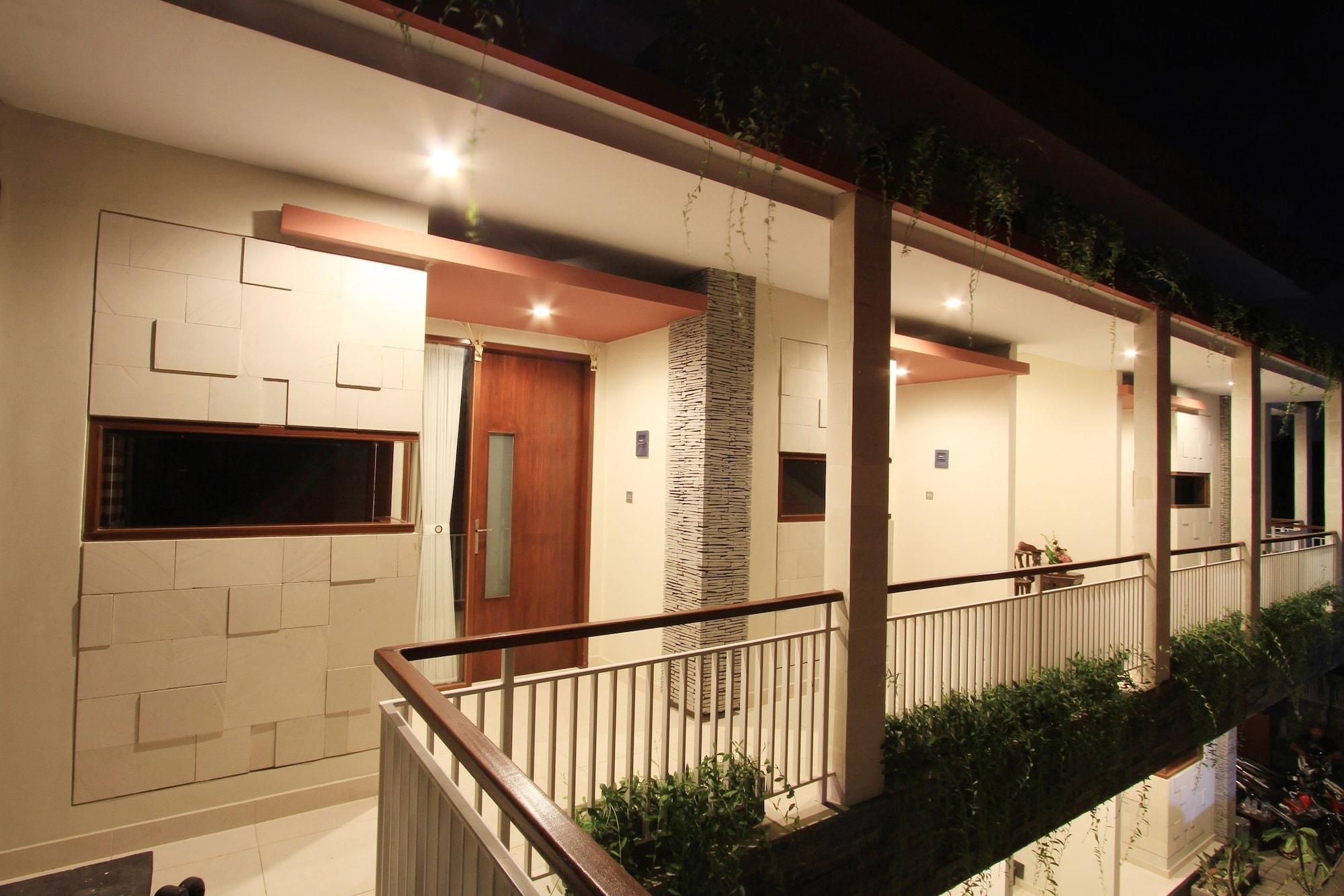 Saren Guest House Canggu Екстериор снимка