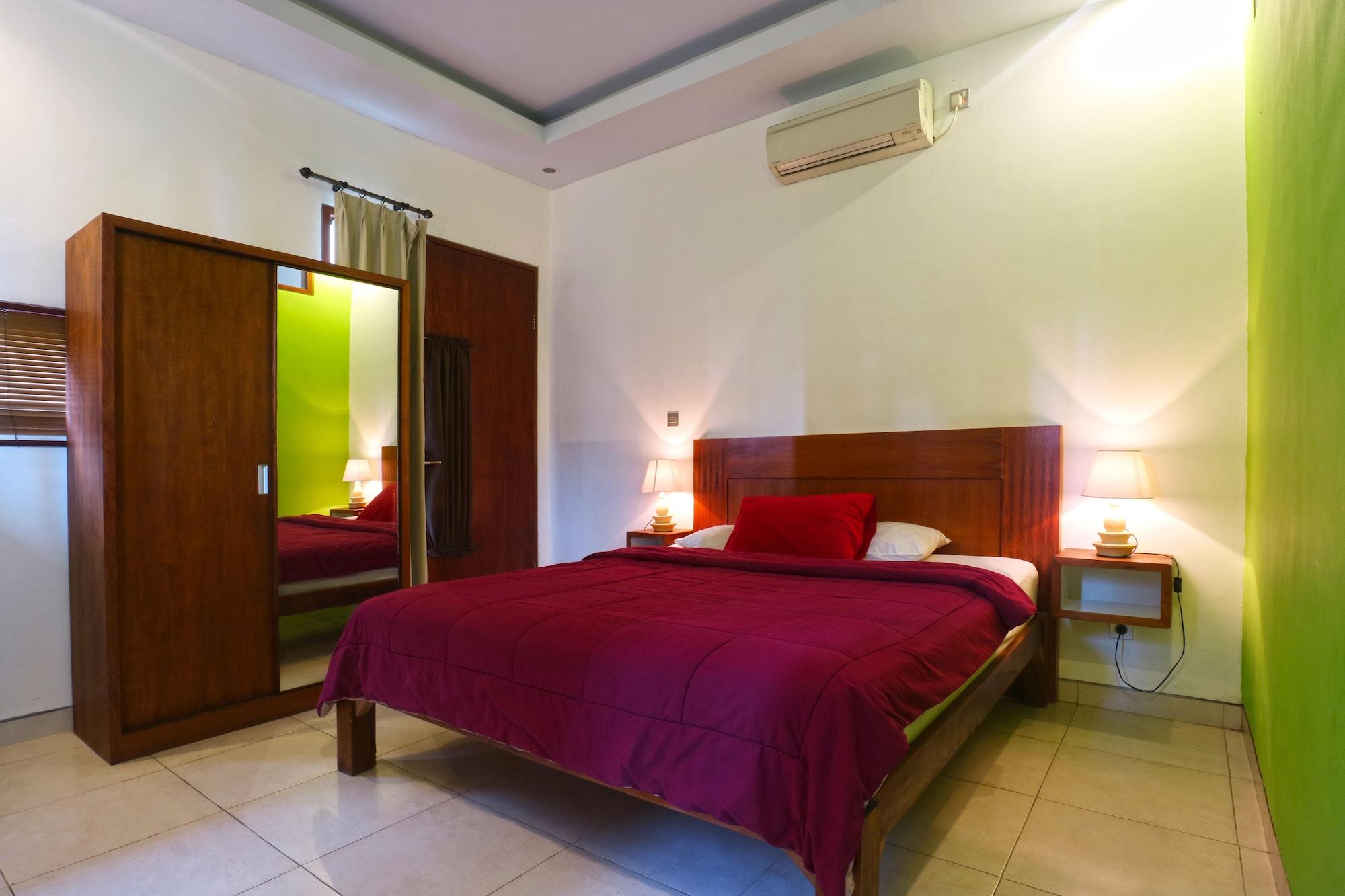 Saren Guest House Canggu Екстериор снимка