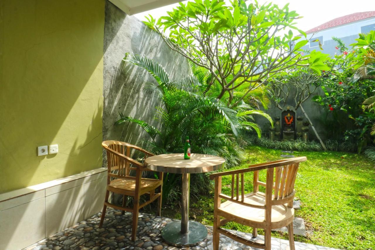 Saren Guest House Canggu Екстериор снимка