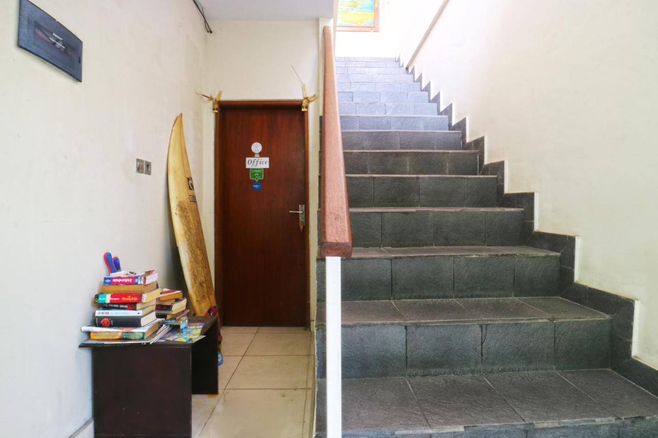 Saren Guest House Canggu Екстериор снимка