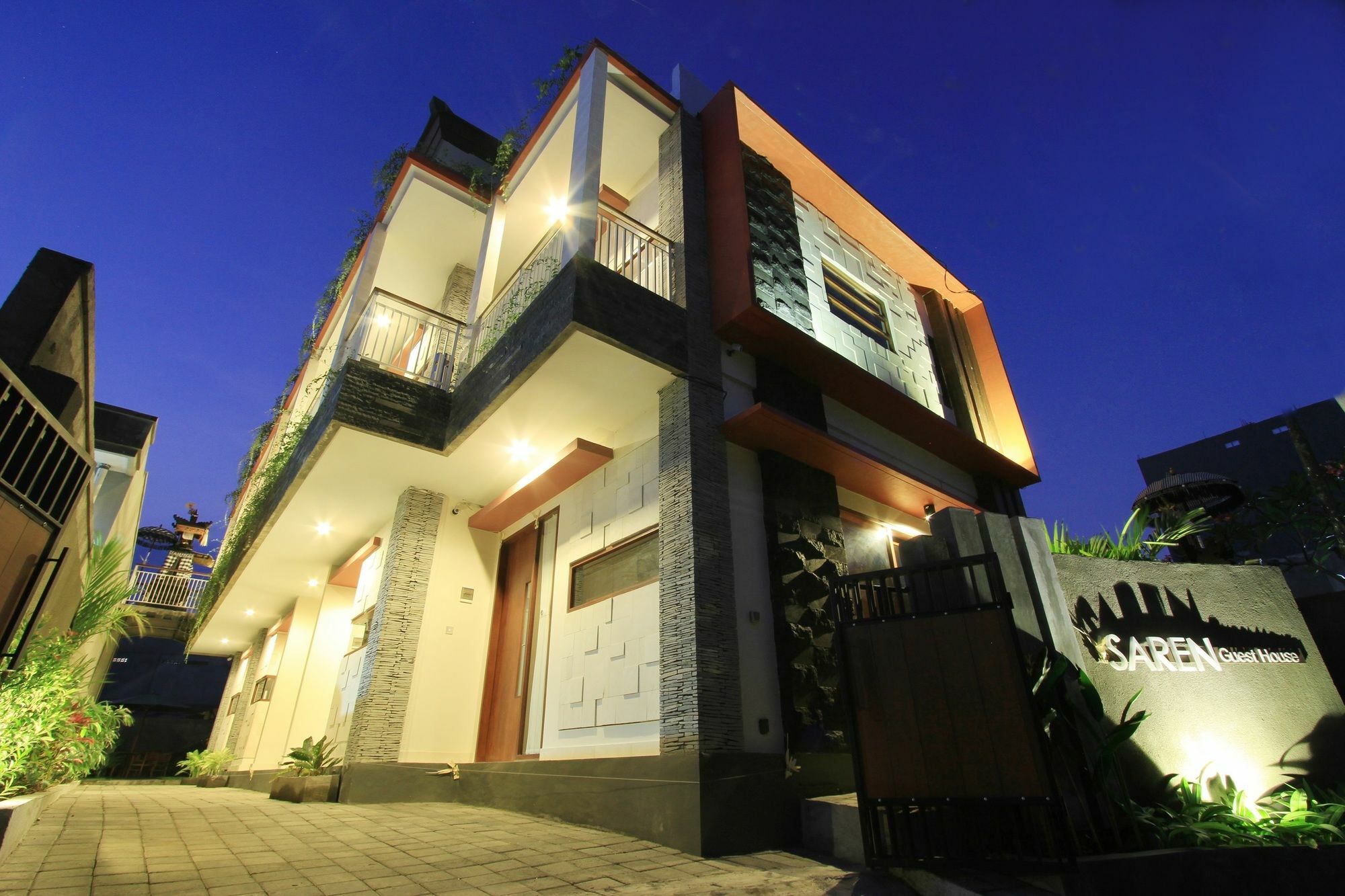 Saren Guest House Canggu Екстериор снимка