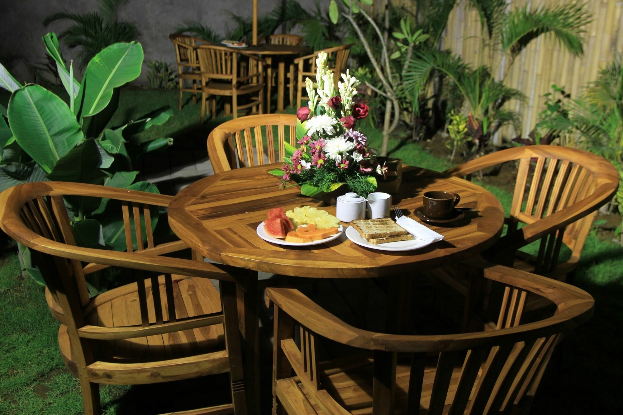 Saren Guest House Canggu Екстериор снимка