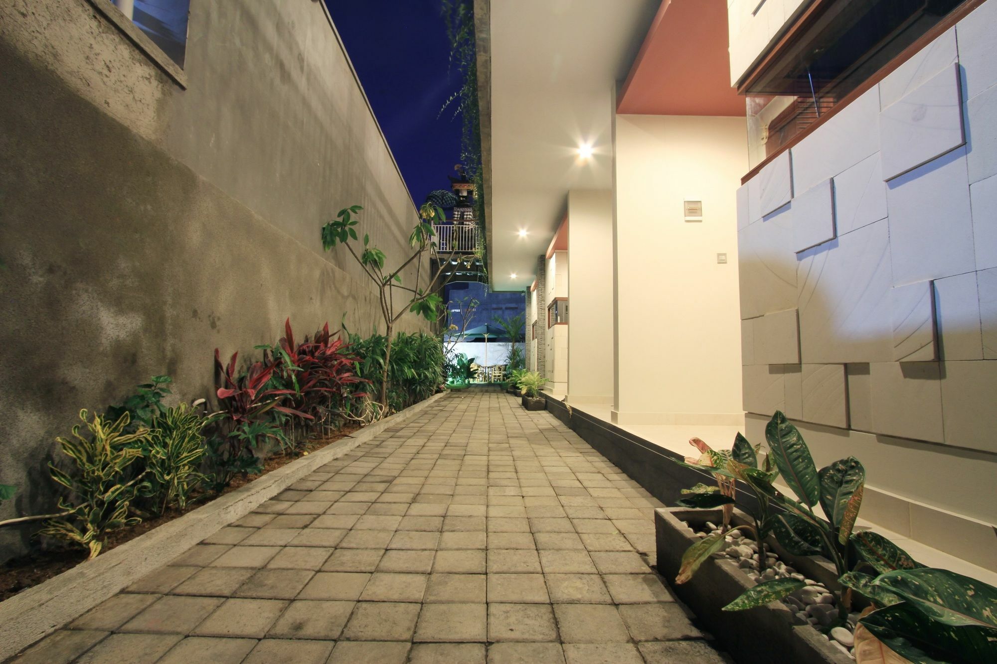 Saren Guest House Canggu Екстериор снимка